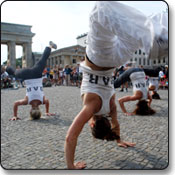 Dance Against Racism (D.A.R.), Brandenburger Tor